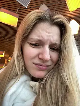 Snapshot of MaryHiggins chatting on 02-03-26, 01:38 MaryHiggins online show from 02-03-26, 01:38