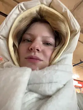 Snapshot of MaryHiggins chatting on 02-15-26, 12:36 MaryHiggins online show from 02-15-26, 12:36