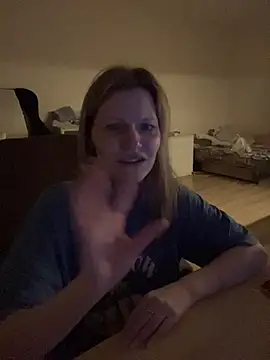 Snapshot of MaryHiggins chatting on 03-04-26, 06:03 MaryHiggins online show from 03-04-26, 06:03