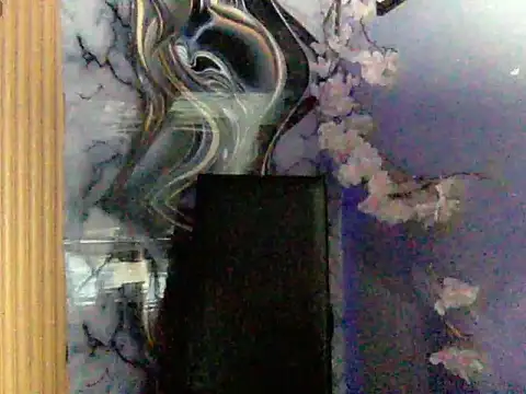 Snapshot of EmpressYna chatting on 04-16-26, 01:23 EmpressYna online show from 04-16-26, 01:23