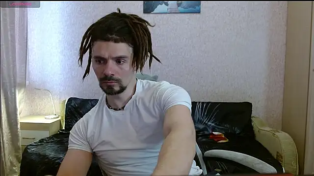 Aestheticguy101 online show from 04-22-26, 07:33