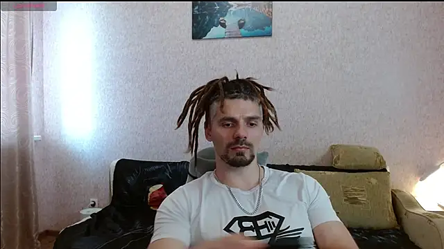Snapshot of Aestheticguy101 chatting on 06-11-26, 02:59 Aestheticguy101 online show from 06-11-26, 02:59
