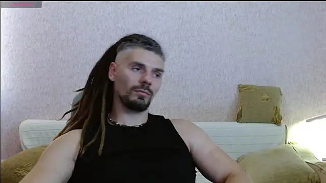 Aestheticguy101 online show from 07-06-26, 04:31