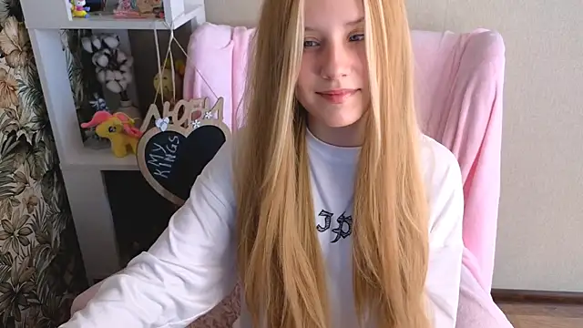 sarakaell online show from 07-15-26, 01:55
