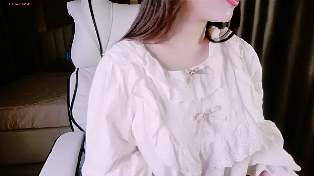 Girl  Funny online show from 03-03-25, 06:12