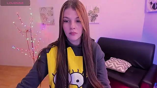 Snapshot of MillySandlerr chatting on 03-06-25, 01:35 MillySandlerr online show from 03-06-25, 01:35