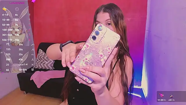 Snapshot of MillySandlerr chatting on 10-28-25, 02:09 MillySandlerr online show from 10-28-25, 02:09