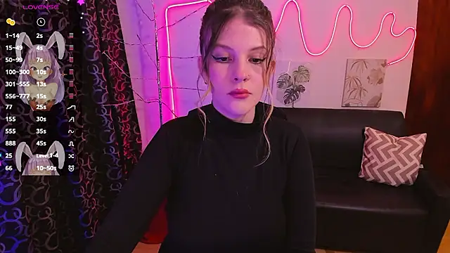 Snapshot of MillySandlerr chatting on 03-09-26, 01:48 MillySandlerr online show from 03-09-26, 01:48