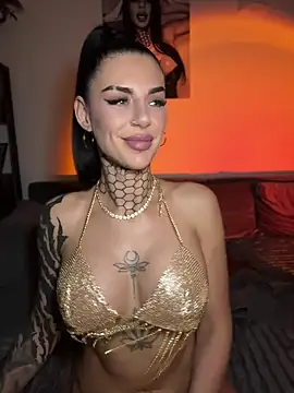 LexiCoco online show from 04-26-26, 06:38