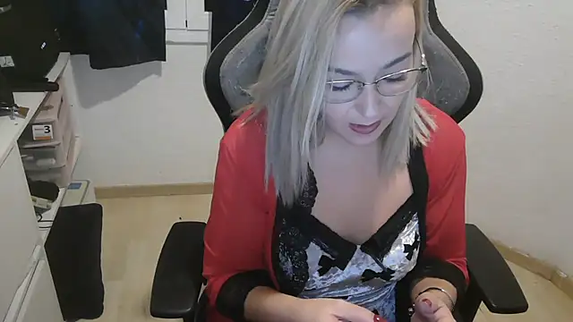 bekka   online show from 11-26-25, 07:04