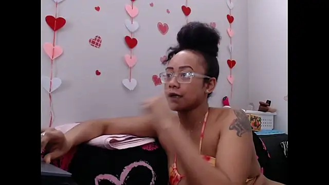 RylHoneyy online show from 02-15-26, 07:54