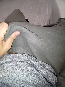 Snapshot of QuietBoy chatting on 11-04-25, 07:46 QuietBoy online show from 11-04-25, 07:46