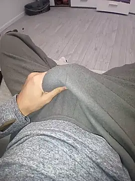 Snapshot of QuietBoy chatting on 11-05-25, 03:56 QuietBoy online show from 11-05-25, 03:56