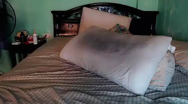 Snapshot of WantedSexslaves chatting on 03-13-25, 05:22 WantedSexslaves online show from 03-13-25, 05:22