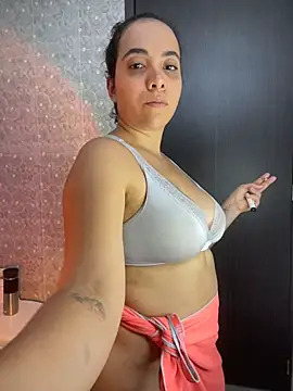 Emma Wish online show from 11-24-25, 07:46