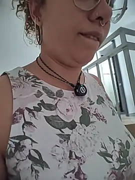 Emma Wish online show from 06-11-26, 05:22