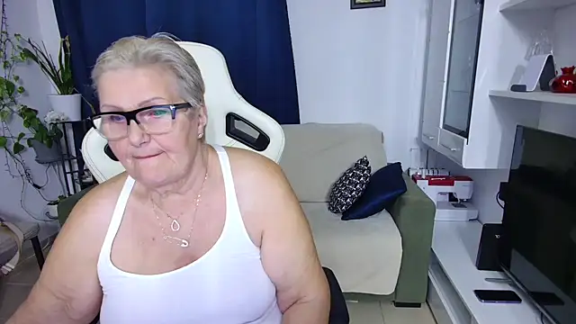 Selenna57 online show from 04-22-26, 05:25