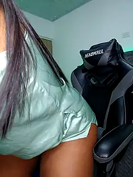 Snapshot of nashiira_ chatting on 02-03-26, 11:43 nashiira online show from 02-03-26, 11:43