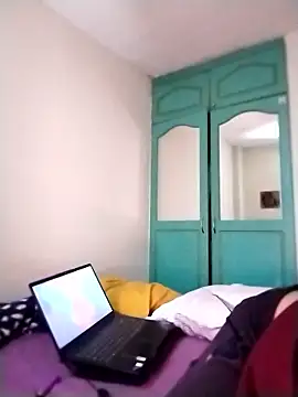 Snapshot of EmmaMelissa0521 chatting on 01-12-26, 11:10 EmmaMelissa0521 online show from 01-12-26, 11:10