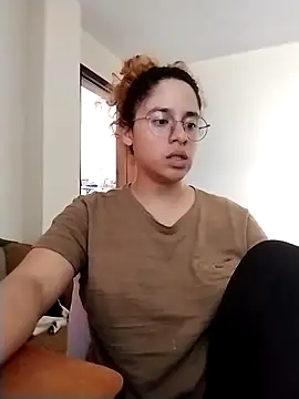 Snapshot of EmmaMelissa0521 chatting on 03-08-26, 07:06 EmmaMelissa0521 online show from 03-08-26, 07:06