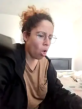 Snapshot of EmmaMelissa0521 chatting on 03-09-26, 04:33 EmmaMelissa0521 online show from 03-09-26, 04:33