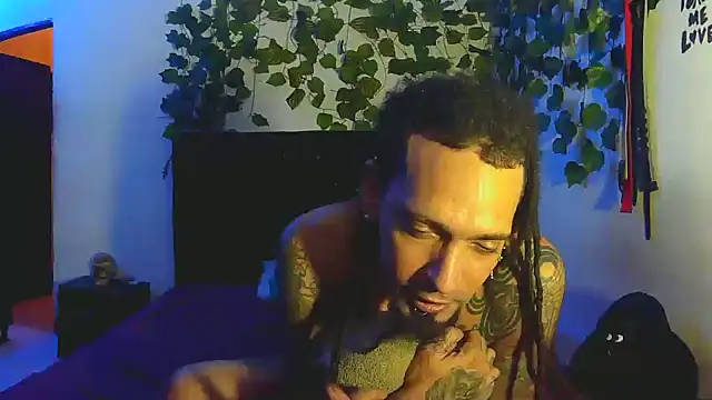 caribbeanlover1 online show from 06-05-26, 02:07
