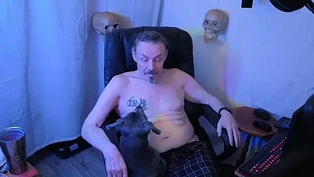 Snapshot of Richy__Rich_ chatting on 10-11-25, 03:39 Richy  Rich  online show from 10-11-25, 03:39