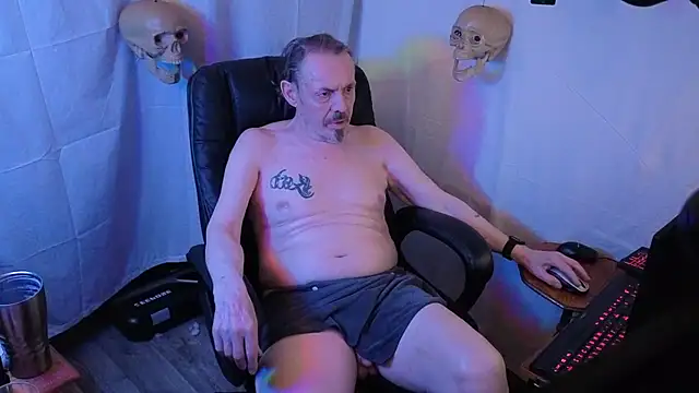 Snapshot of Richy__Rich_ chatting on 10-30-25, 08:16 Richy  Rich  online show from 10-30-25, 08:16