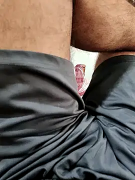 Snapshot of MalluBoyForGirls chatting on 02-22-25, 06:17 MalluBoyForGirls online show from 02-22-25, 06:17