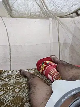 Snapshot of Kubera_The_Maharaj chatting on 10-28-25, 06:43 Kubera The Maharaj online show from 10-28-25, 06:43