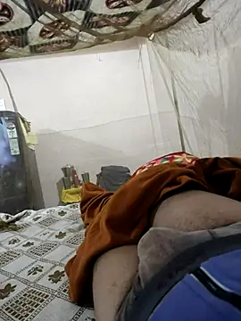 Snapshot of Kubera_The_Maharaj chatting on 12-19-25, 02:46 Kubera The Maharaj online show from 12-19-25, 02:46