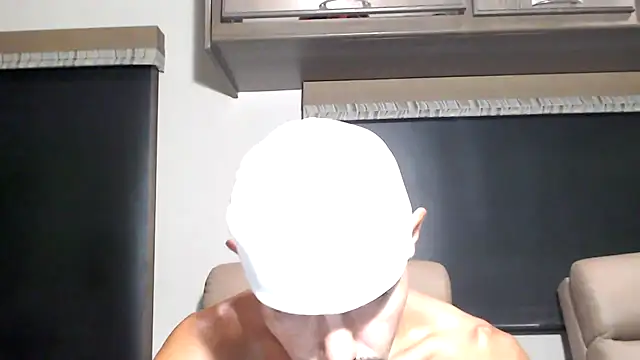 Snapshot of ThickD2C chatting on 05-14-26, 05:09 ThickD2C online show from 05-14-26, 05:09