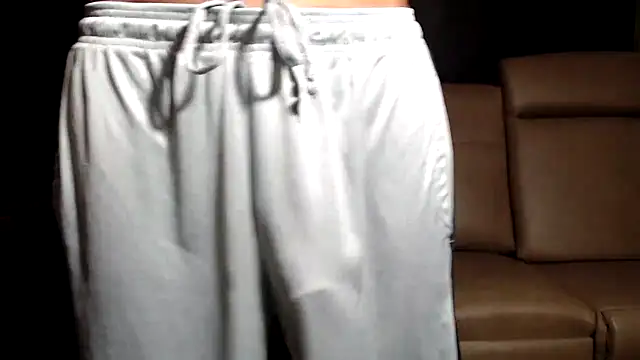 Snapshot of ThickD2C chatting on 05-27-26, 04:59 ThickD2C online show from 05-27-26, 04:59