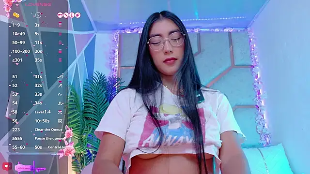 Snapshot of shanon- chatting on 02-18-26, 07:54 shanon- online show from 02-18-26, 07:54