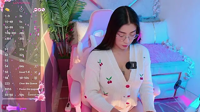 Snapshot of shanon- chatting on 03-14-26, 06:46 shanon- online show from 03-14-26, 06:46