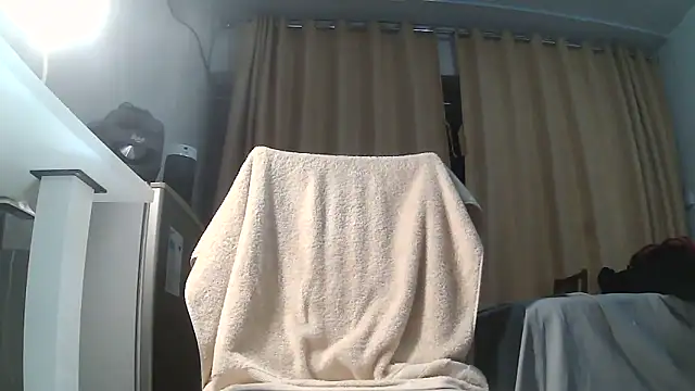 Snapshot of chicoguapo8 chatting on 03-13-26, 08:32 chicoguapo8 online show from 03-13-26, 08:32