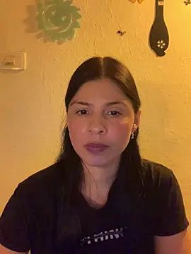 Estefani 32 online show from 06-04-26, 05:19
