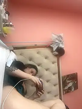 Snapshot of Flossy_Vettie chatting on 10-14-25, 01:45 Flossy Vettie online show from 10-14-25, 01:45