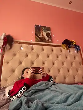 Snapshot of Flossy_Vettie chatting on 12-19-25, 07:15 Flossy Vettie online show from 12-19-25, 07:15