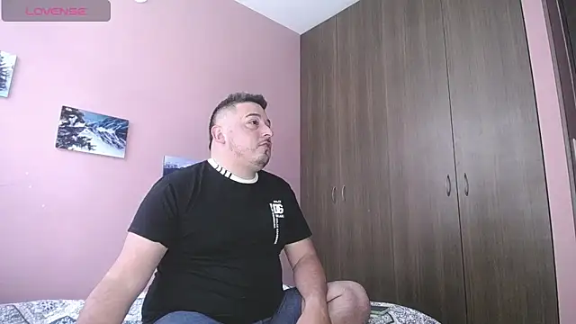 antonycruz online show from 04-12-26, 02:55