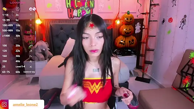 AMELIELEONE online show from 10-30-25, 01:12