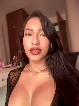 DulceLenns online show from 11-07-25, 06:19