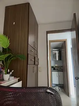 DulceLenns online show from 12-20-25, 06:26