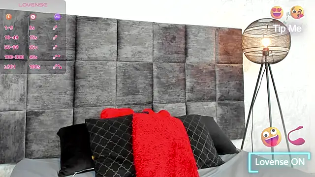 Snapshot of SusanRodriguez_ chatting on 02-25-25, 08:41 SusanRodriguez online show from 02-25-25, 08:41