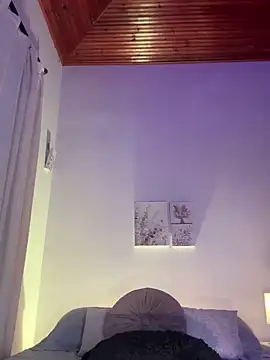 Snapshot of MeganDupont chatting on 12-12-24, 04:15 MeganDupont online show from 12-12-24, 04:15