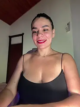 Snapshot of MeganDupont chatting on 01-04-25, 05:27 MeganDupont online show from 01-04-25, 05:27