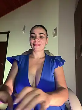 Snapshot of MeganDupont chatting on 02-01-25, 12:51 MeganDupont online show from 02-01-25, 12:51