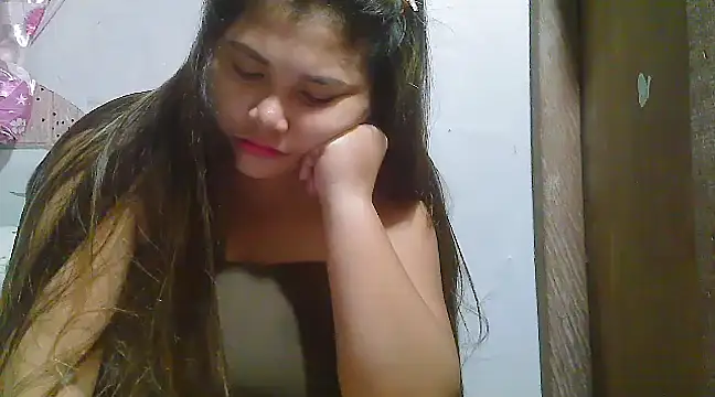 Snapshot of Creamsweetpussy28 chatting on 03-21-25, 07:24 Creamsweetpussy28 online show from 03-21-25, 07:24