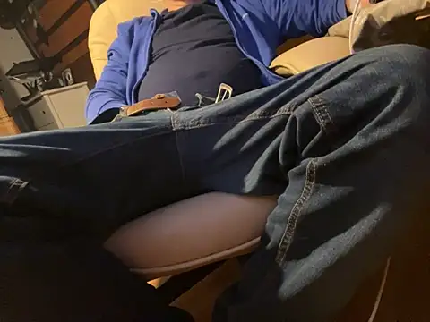 Snapshot of translove chatting on 11-01-25, 08:55 translove online show from 11-01-25, 08:55