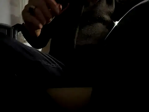 Snapshot of translove chatting on 11-08-25, 07:01 translove online show from 11-08-25, 07:01